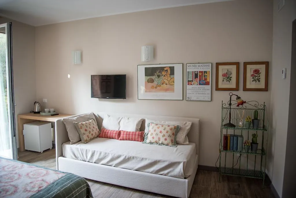 B&B La Dimora Del Garda Sirmione Bed & Breakfast