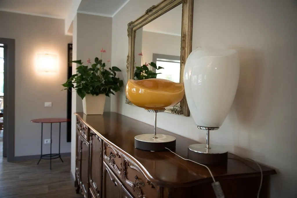 Bed & Breakfast B&B La Dimora Del Garda Sirmione Italy