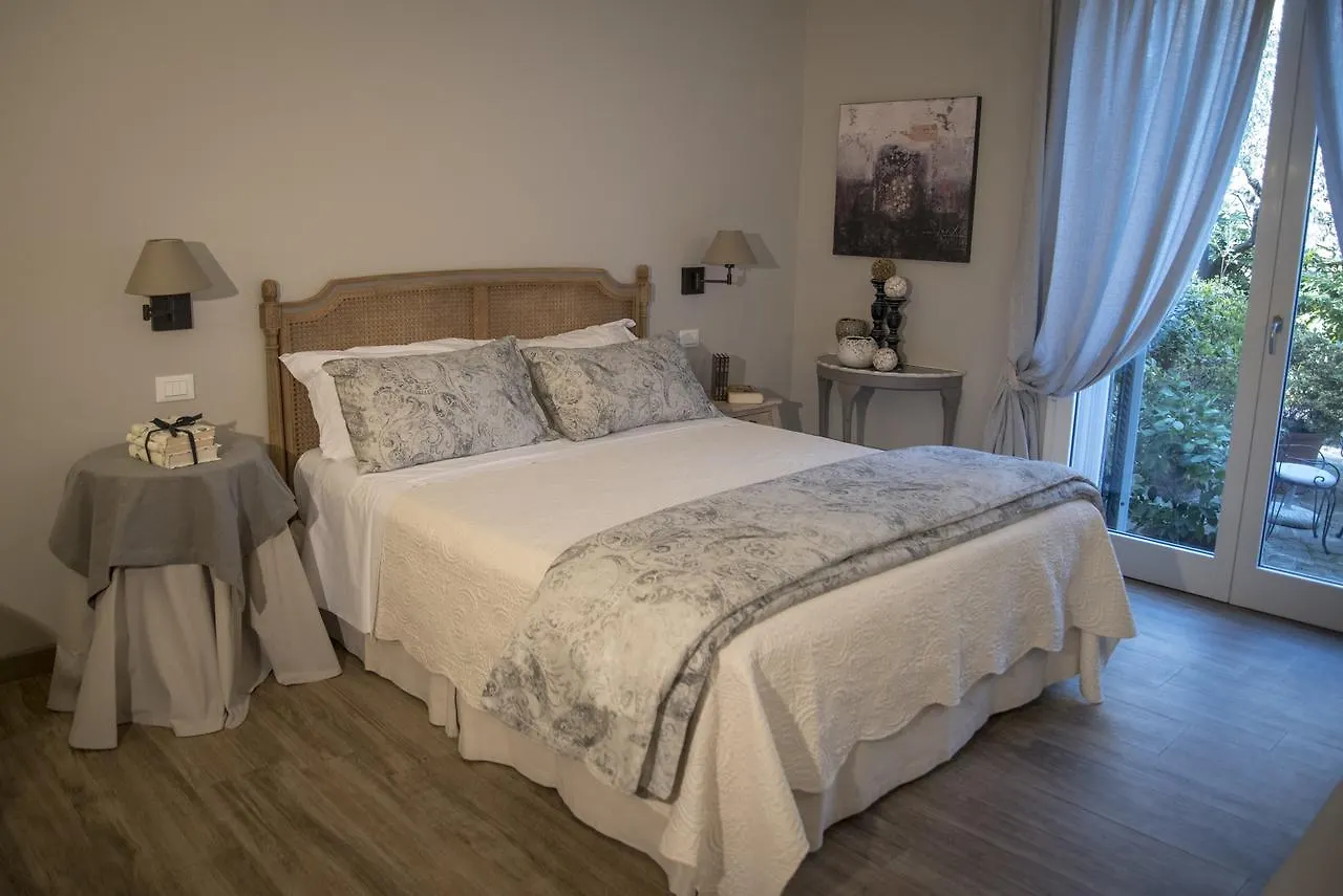 Bed & Breakfast B&B La Dimora Del Garda Sirmione Italy