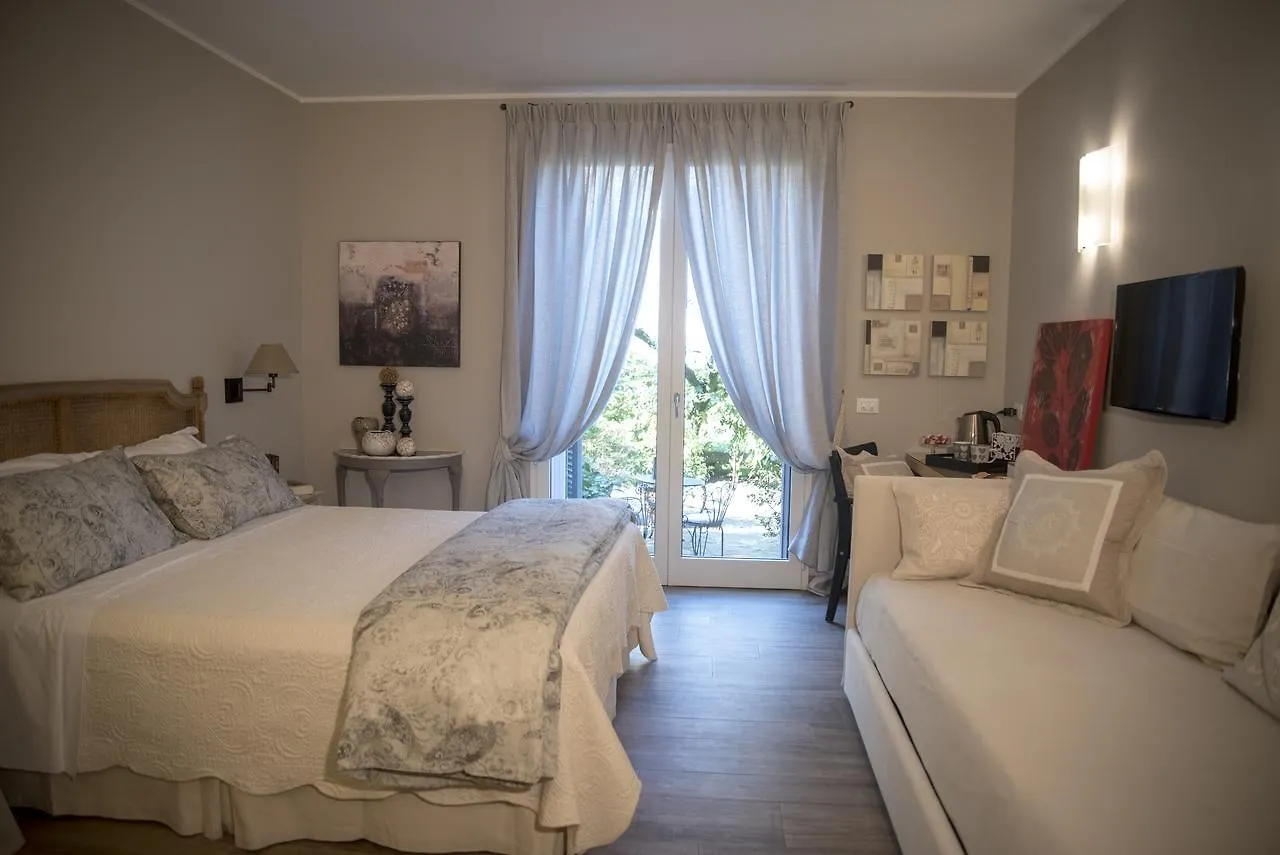 B&B La Dimora Del Garda Sirmione Bed & Breakfast